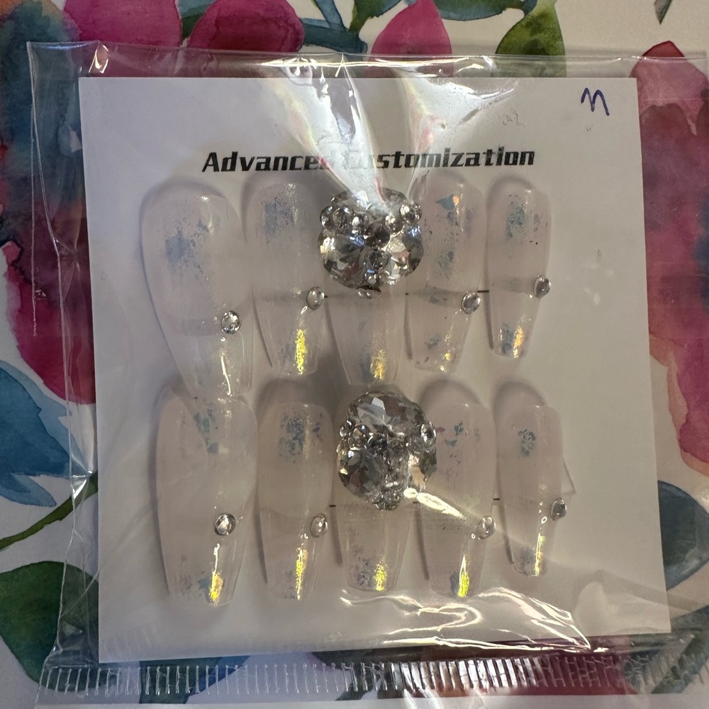 Handmade Press-On Nails with Large Jewel Accents (Size Medium – 10 Nails)